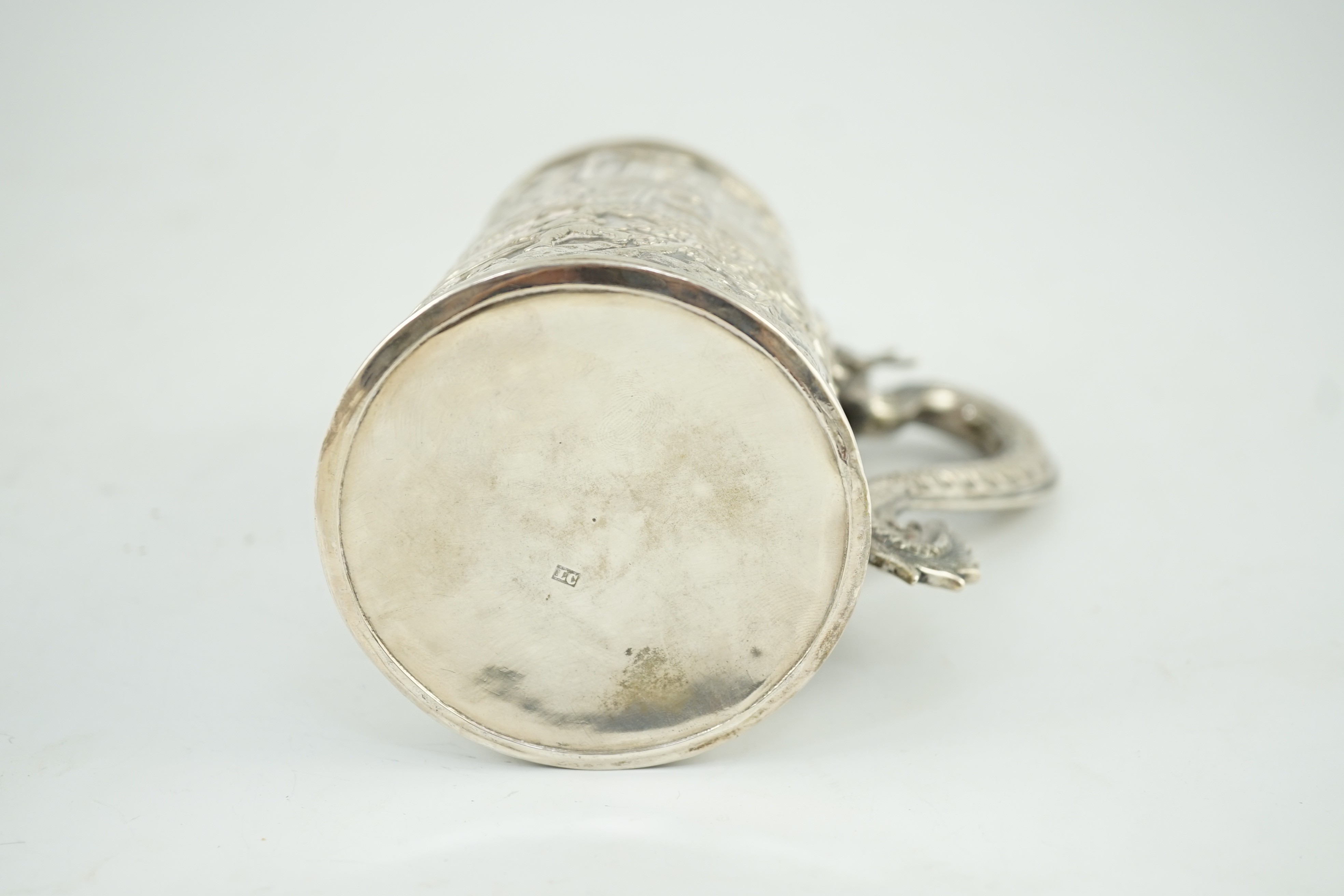 A 19th century Chinese Export double skinned silver mug, by Leeching (a.f.)